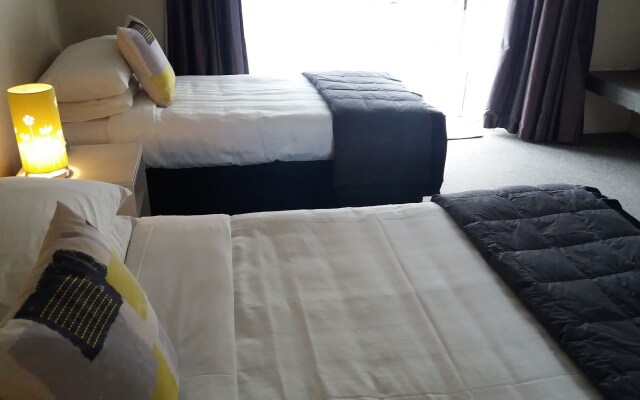 Settlers Motor Lodge