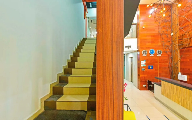 OYO 91009 One Enigma Hotel