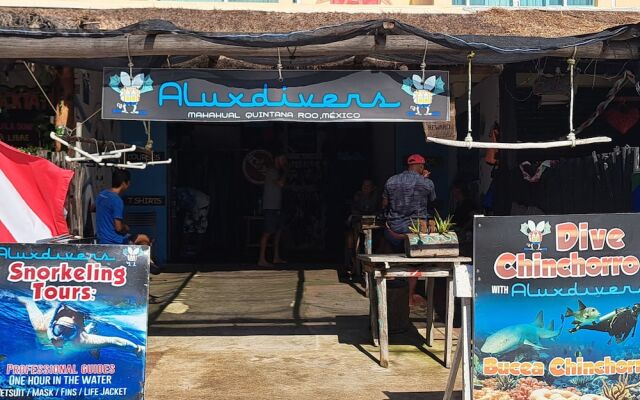 Mahasand Suites, Hostel & Hotel