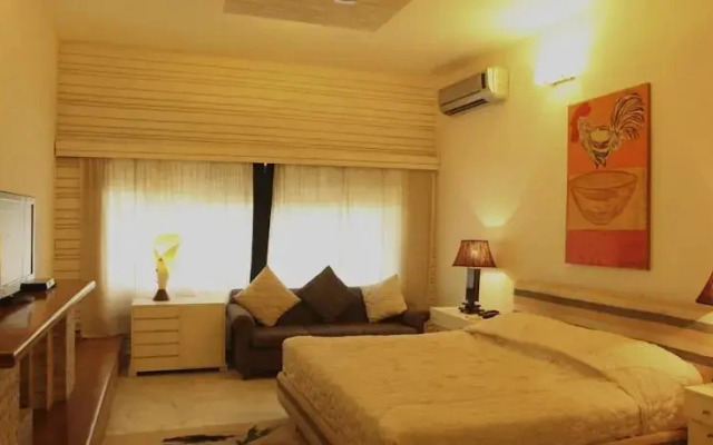 Ahuja Residency Casa