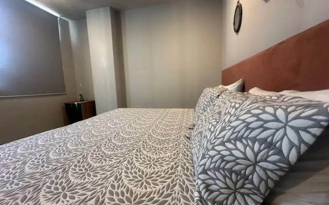 Modern Polanco Stay - Parking- Elevator- Sleeps 10