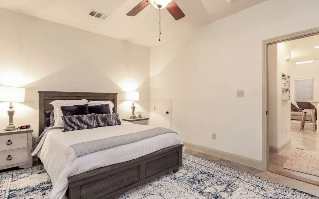 Upstay-2-Home Complex for 18ppl