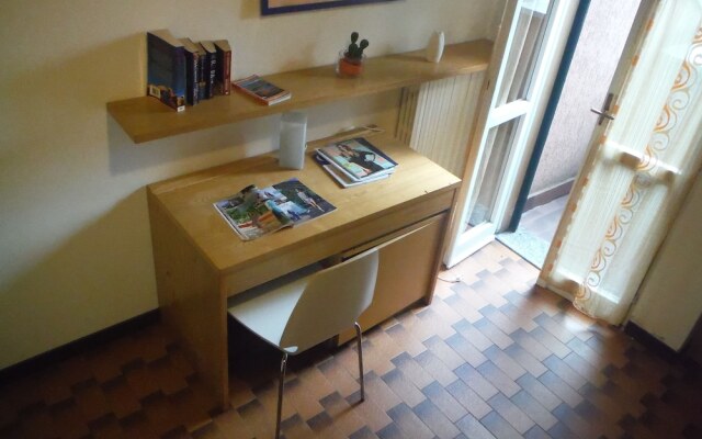 Flat Fiumelatte Terrace lake view