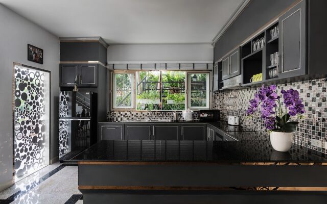 Patong Seaview Luxury Pool Villa