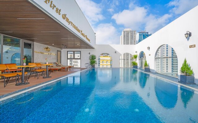 Golden Lotus Hotel Da Nang