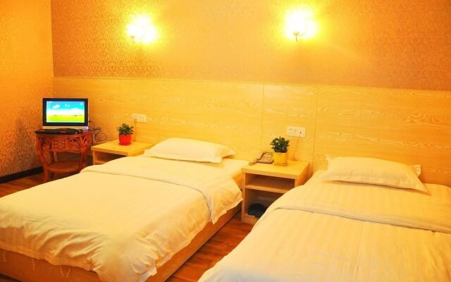 Zhangjiajie Weigongguan Chain Hotel Yongding Branch