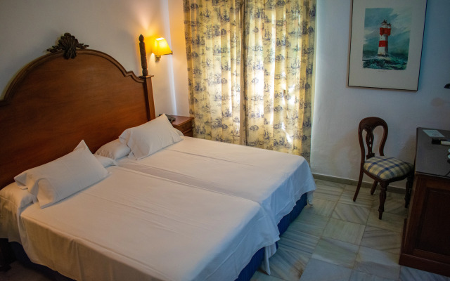 Hotel Playa De Regla