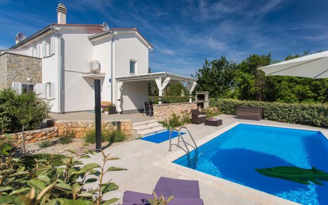 Holiday house CIRIK in Kras