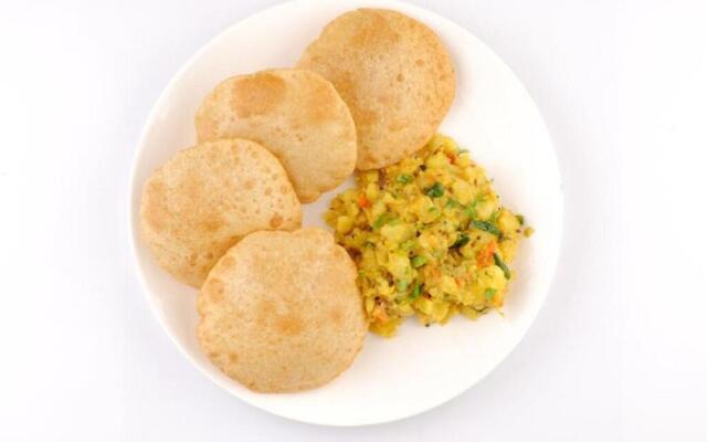 Goroomgo Mira International Digha