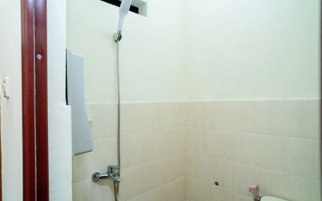 RedDoorz Near Transmart Lombok Mataram