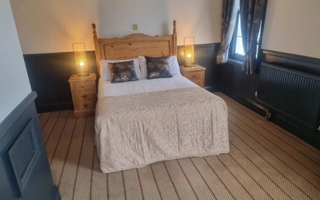The Royal Oak Hotel