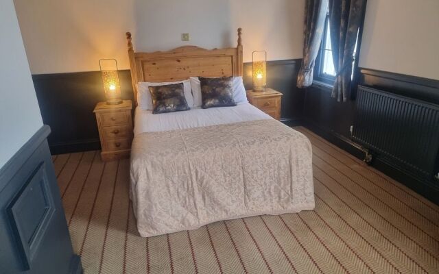 The Royal Oak Hotel