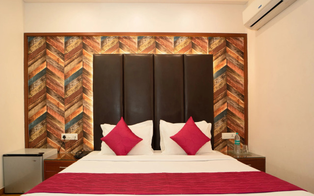 Uddhav Vilas Hotel
