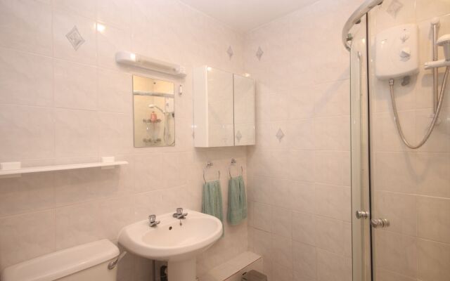 7C Medmerry Park 2 Bedroom Chalet