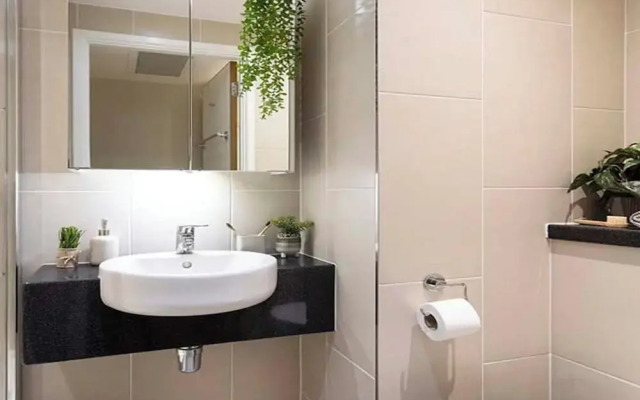 Student Only Stylish Ensuite Drapery