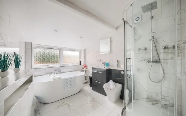 Sleeps7-pet&familyfriendly With Parking