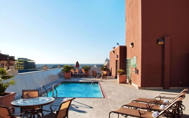 Homewood Suites by Hilton San Antonio Riverwalk/Downtown