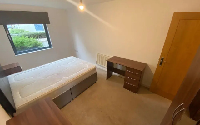 Sea Breeze Retreat in Swansea