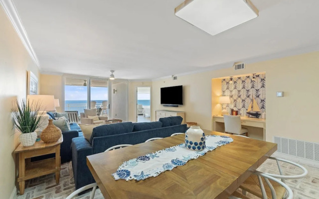 Seaspray East 825-gulf Front