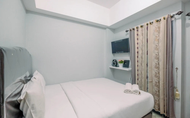 Comfort 1Br At Royal Heights Apartment