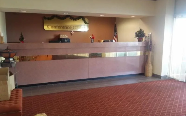 Ridge Crest Hotel