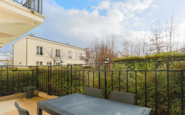 Lovely Cosy Apartment Terrace - 5 min DISNEYLAND Paris