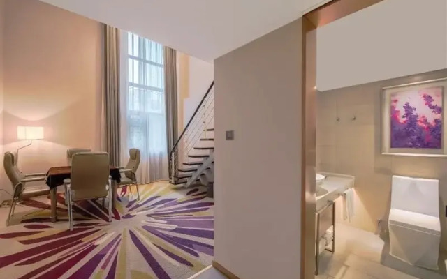 Lavande Hotel (Wuhan Jinyin Lake University of Light Industry)