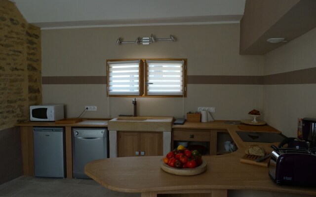 Chambre d'Hôtes Girolles les Forges (B&B)