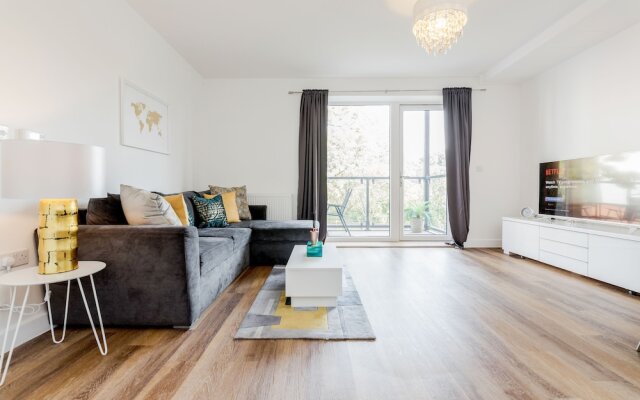 Stunning Ensuite 2 bedroom apartment