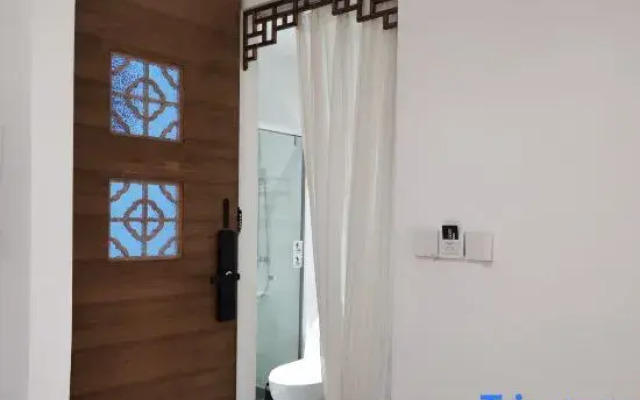 Ruo Ri Wang Lou B&B（Shanghai Zhujiajiao Ancient Town Store）