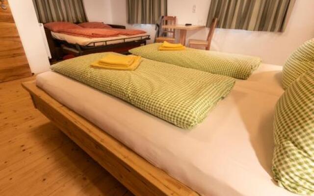 Camping & Pension Au an der Donau