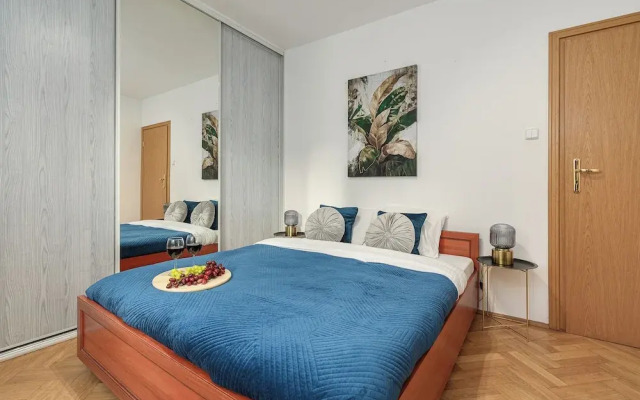 Lumina apartment for family in Warsaw