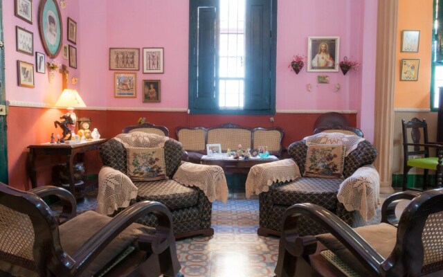 Casa Colonial Mayra y Enrique