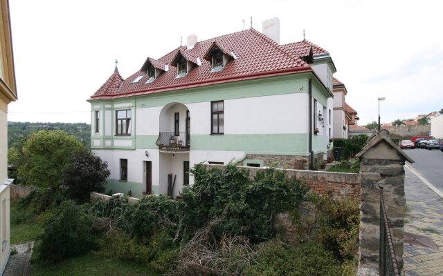 B&B Pension Grant LUX Znojmo