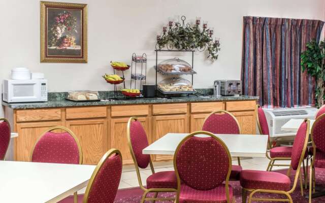 Econo Lodge Carlisle Central