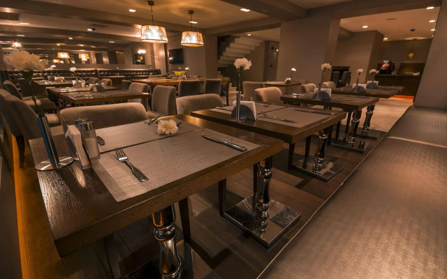 The New Hotel Zeybek