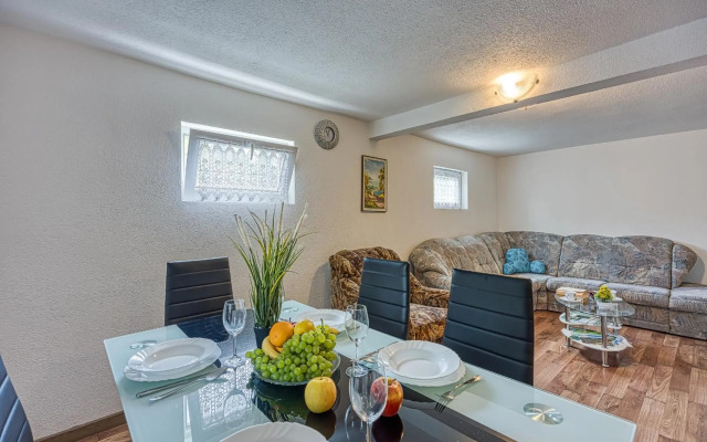 Holiday home Veki***