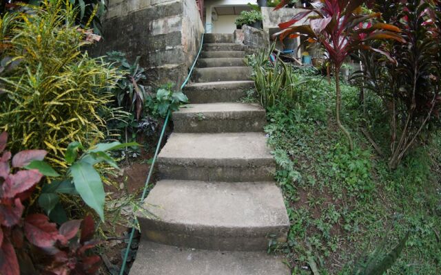 Baan Rimtaling Guest House