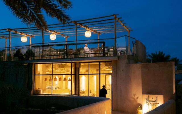 Al Bustan Inn