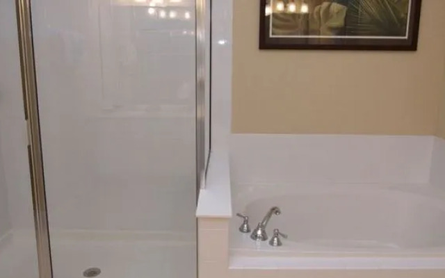 ACO - Universal Boulevard