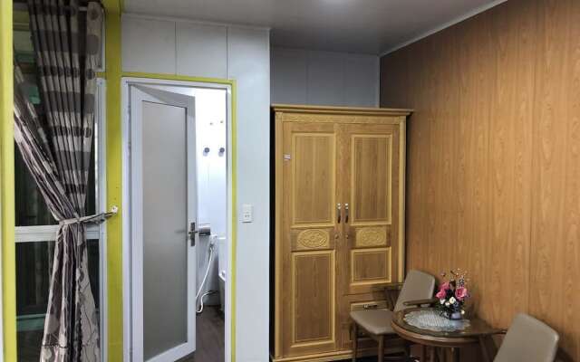 Homestay Container