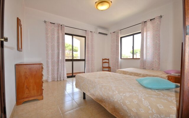 Spacious 4 Bedroom Villa Located in its own Grounds, With Private Pool and Bbq