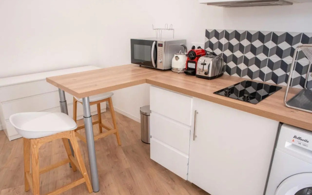 Modern studio with AC