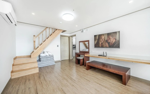 Tongyoung MartisBeach Pension