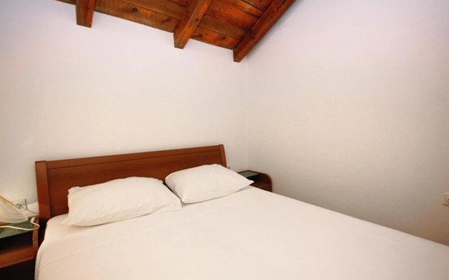 Dragan - Close to the sea & Center - A5