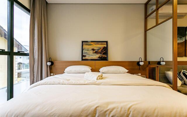 Studio cond. com piscina 700m da praia STI108