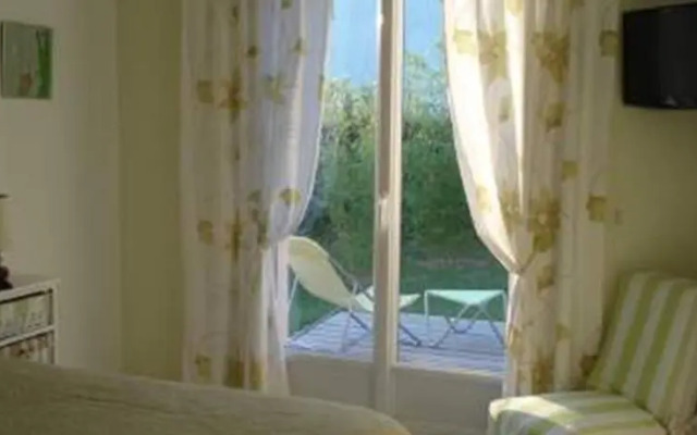 Chambres dHôtes Les Roses Trémières