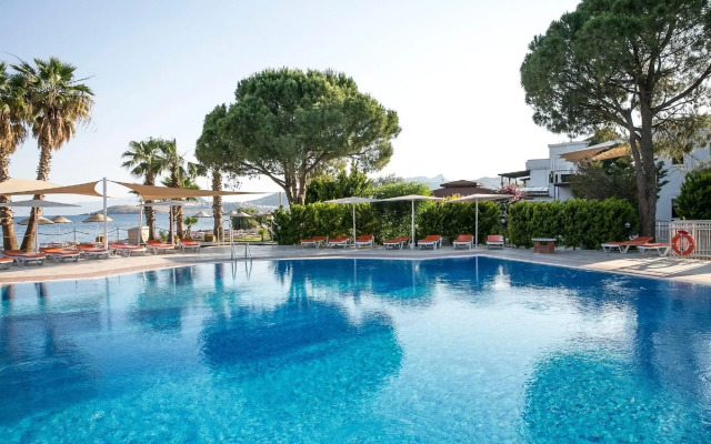 Bodrum Sea Side Beach Club Hotel