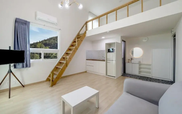 Namhae Seven House