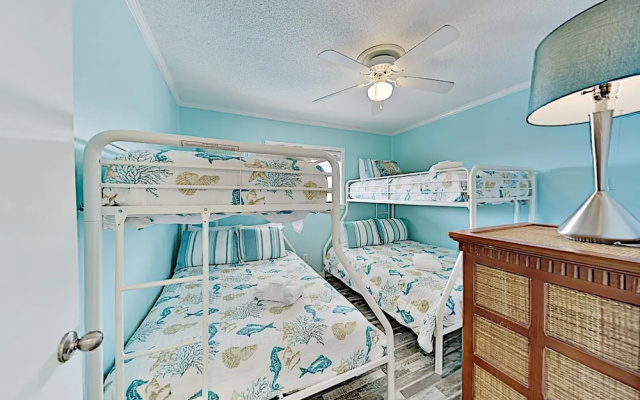 1403hhre 2 Bedroom Condo